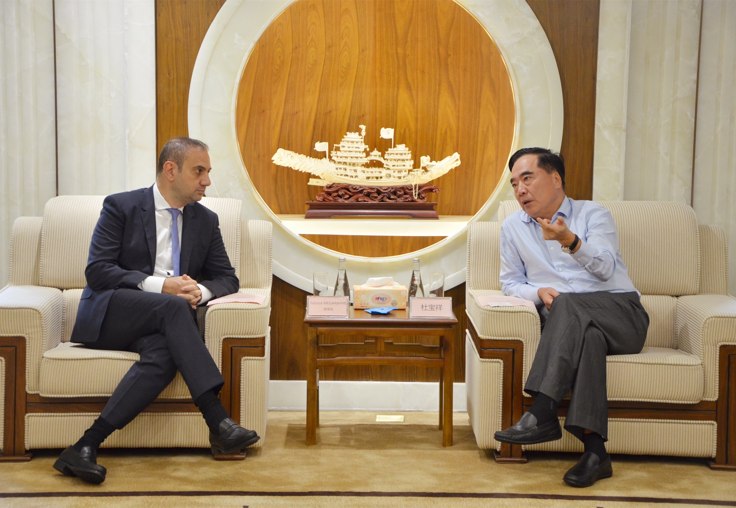 GA�ƽ�׹���-׷�󿵽�,����һ������